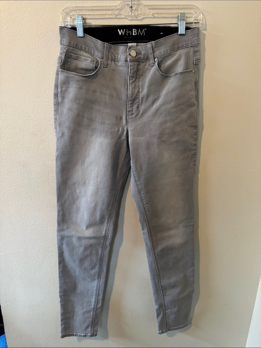 White House Black Market Women's Skinny Jeans in Light Gray